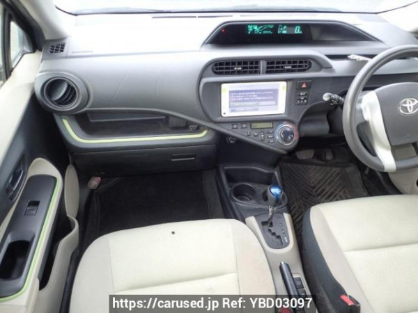 Used 2012 AT toyota aqua NHP10 Image[13]