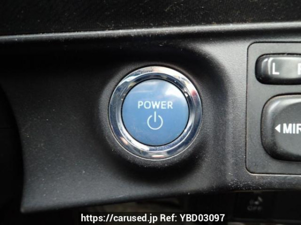 Used 2012 AT toyota aqua NHP10 Image[15]