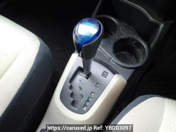 Used 2012 AT toyota aqua NHP10 Image[19]
