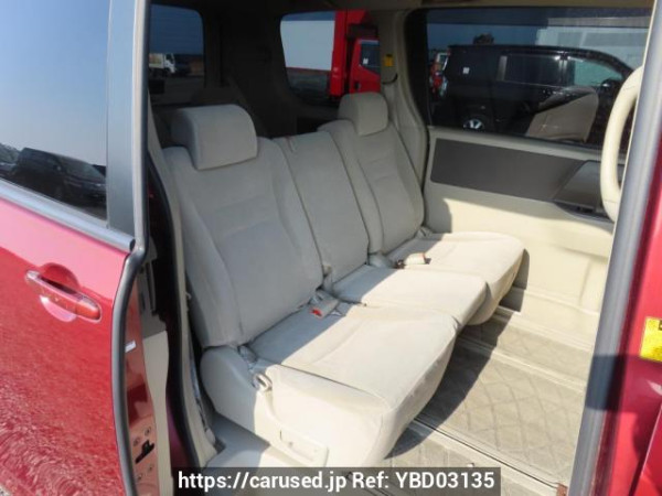 Used 2007 AT toyota noah ZRR70G Image[19]