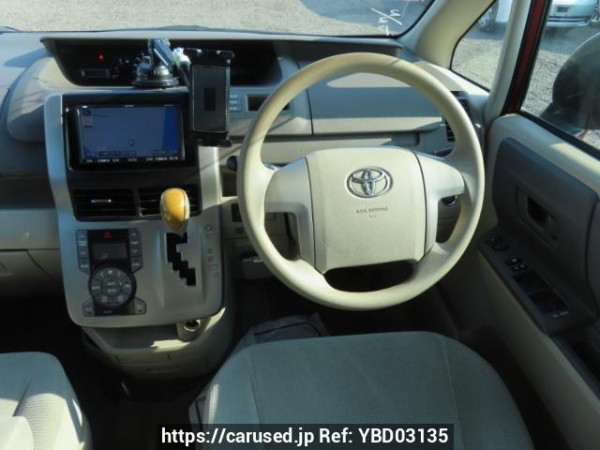 Used 2007 AT toyota noah ZRR70G Image[26]