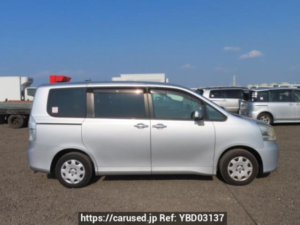 Used 2009 AT toyota noah ZRR70G Image[7]