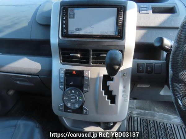 Used 2009 AT toyota noah ZRR70G Image[28]