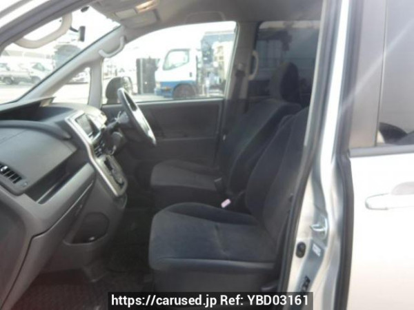 Used 2008 AT toyota noah ZRR70G Image[10]