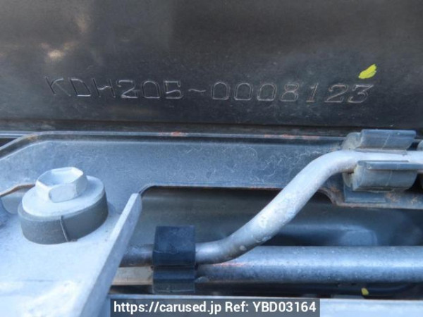 Used 2005 AT toyota regiusace-van KDH205V Image[13]