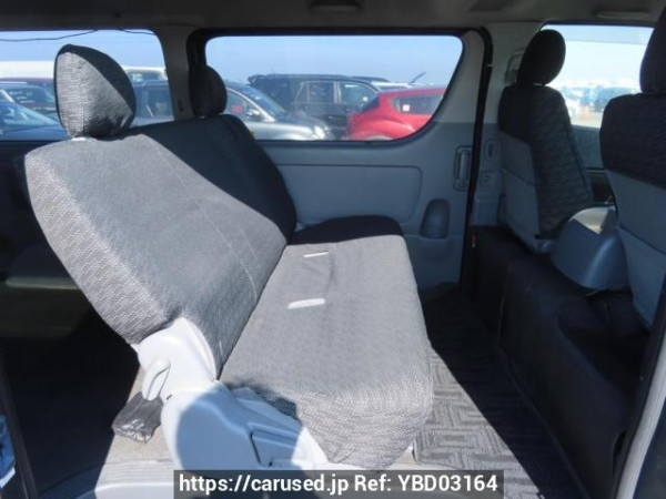 Used 2005 AT toyota regiusace-van KDH205V Image[18]