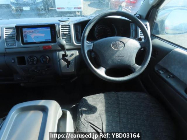 Used 2005 AT toyota regiusace-van KDH205V Image[24]
