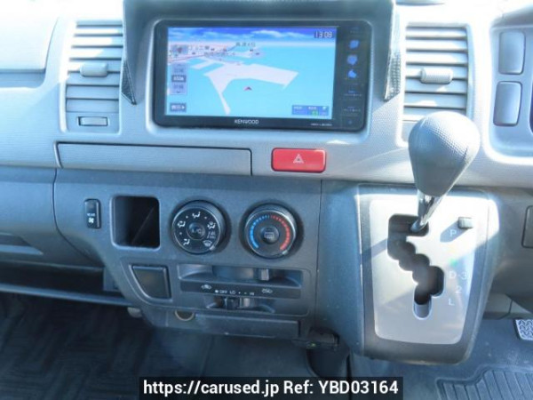 Used 2005 AT toyota regiusace-van KDH205V Image[28]