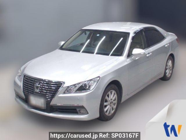 2013 Toyota Crown GRS210
