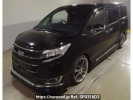 Toyota Noah ZWR80G