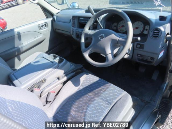 Used 2004 AT nissan caravan-bus DWMGE25 Image[13]