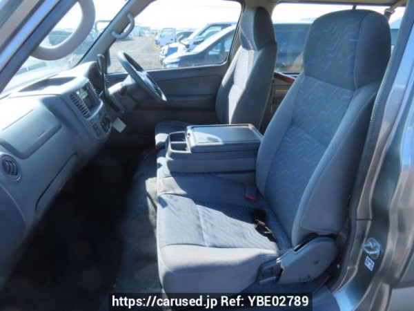Used 2004 AT nissan caravan-bus DWMGE25 Image[17]