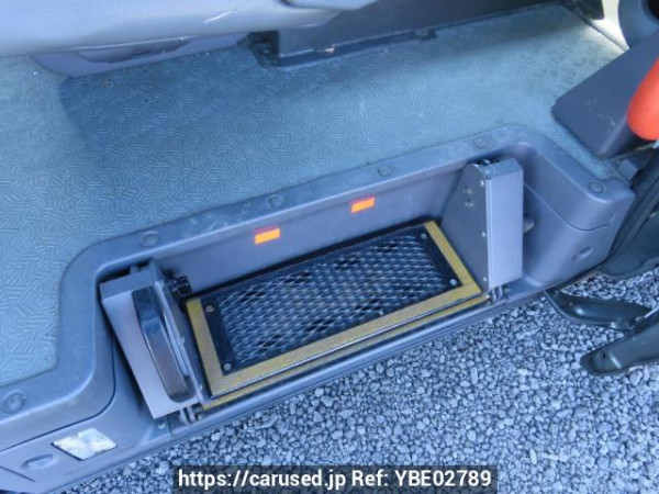 Used 2004 AT nissan caravan-bus DWMGE25 Image[20]