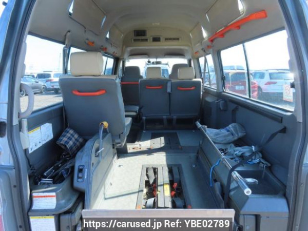 Used 2004 AT nissan caravan-bus DWMGE25 Image[25]