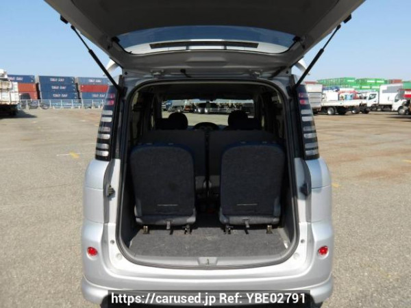 Used 2004 AT toyota sienta NCP81G Image[8]