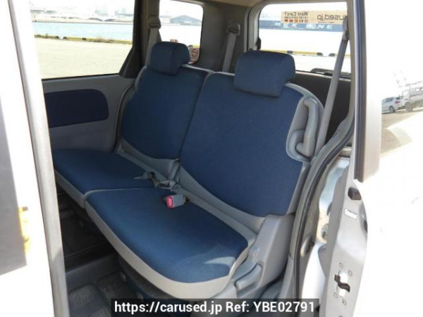 Used 2004 AT toyota sienta NCP81G Image[16]