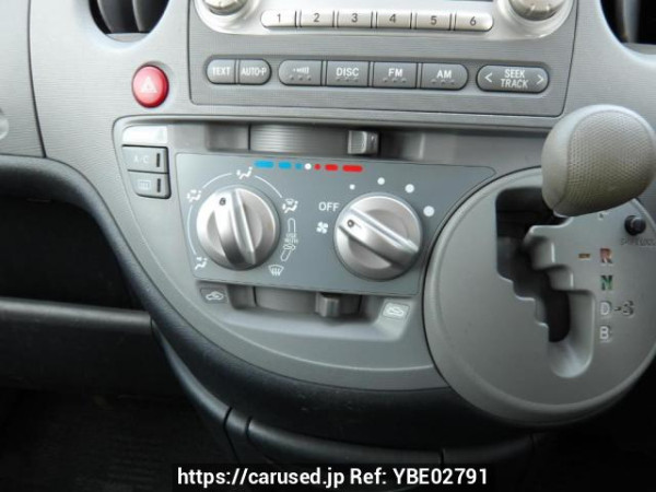 Used 2004 AT toyota sienta NCP81G Image[25]