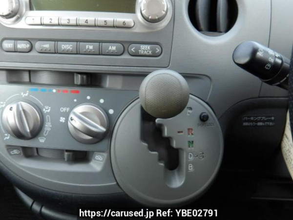 Used 2004 AT toyota sienta NCP81G Image[26]