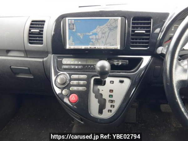 Used 2005 AT toyota wish ZNE10G Image[23]