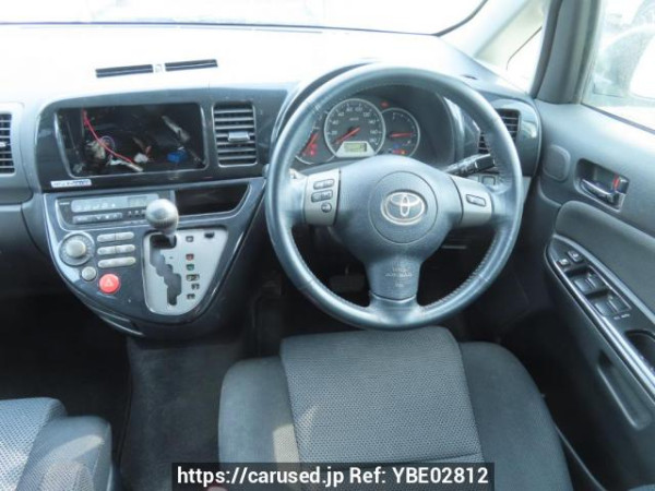 Used 2004 AT toyota wish ZNE14G Image[24]