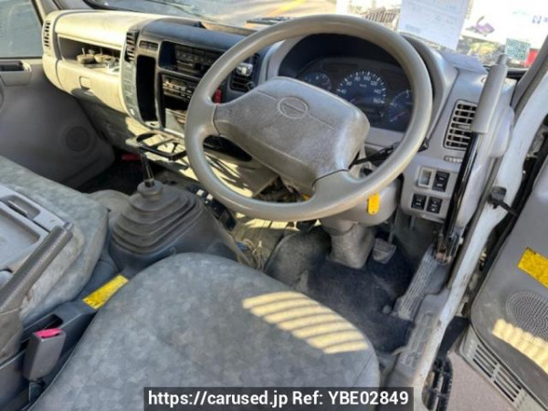 Used 2000 MT hino dutro XZU321T Image[10]