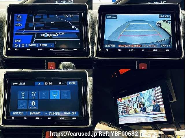 Buy Used 2019 Toyota Voxy DBA-ZRR80W (YBF00682) - Carused.jp