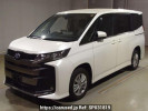 Toyota Noah ZWR95W
