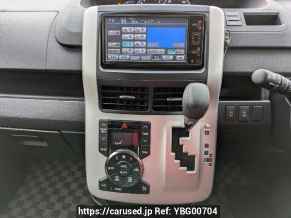 Used 2010 AT toyota noah ZRR70G Image[19]