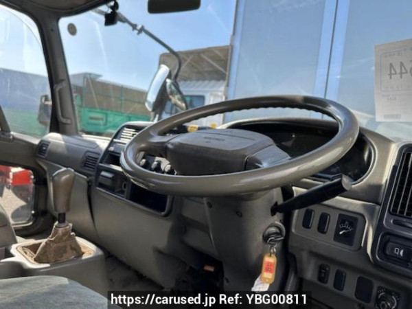 Used 2001 MT mitsubishi fighter FK71HHZ Image[8]