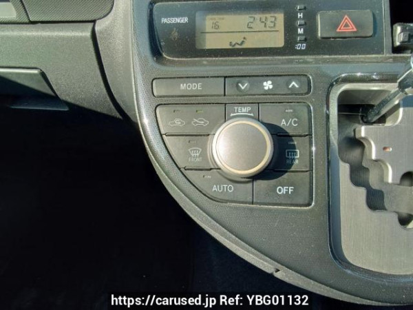 Used 2005 AT toyota wish ZNE10G Image[24]