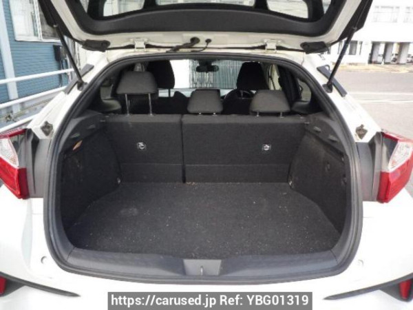 Used 2017 AT toyota c-hr ZYX10 Image[6]