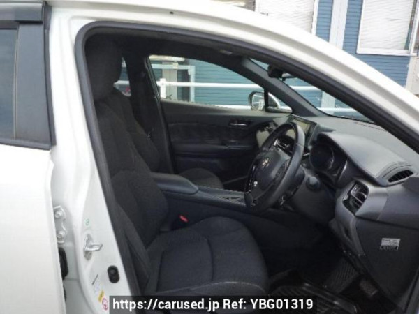 Used 2017 AT toyota c-hr ZYX10 Image[9]
