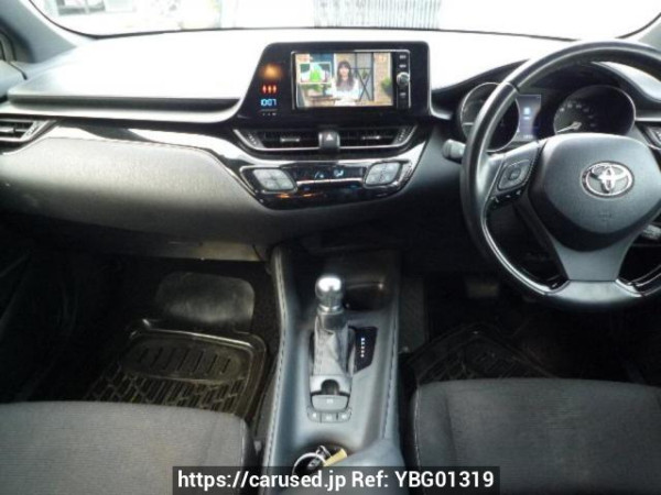 Used 2017 AT toyota c-hr ZYX10 Image[14]