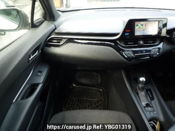 Used 2017 AT toyota c-hr ZYX10 Image[15]
