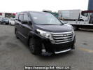 Toyota Noah ZRR80W