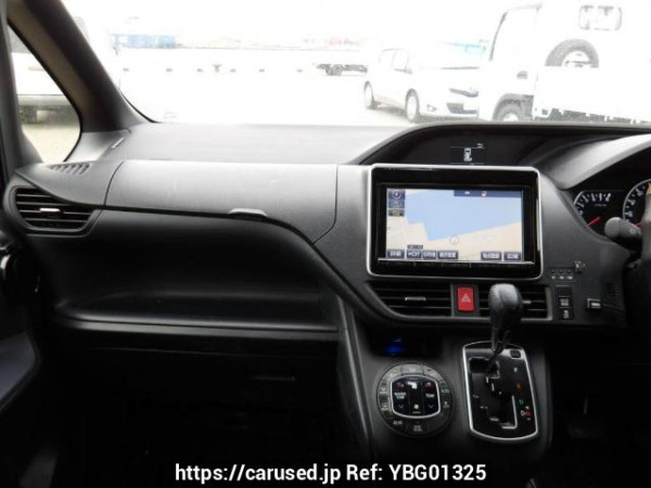 Used 2015 AT toyota noah ZRR80W Image[21]