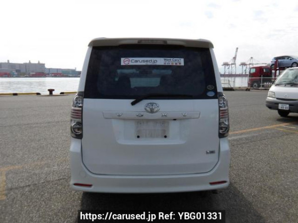 Used 2007 AT toyota voxy ZRR70W Image[5]