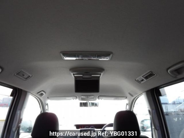 Used 2007 AT toyota voxy ZRR70W Image[13]