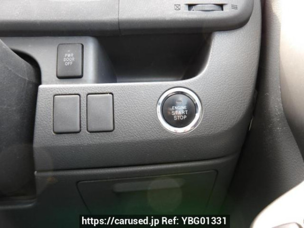 Used 2007 AT toyota voxy ZRR70W Image[24]