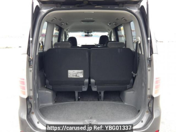 Used 2007 AT toyota noah ZRR70G Image[8]