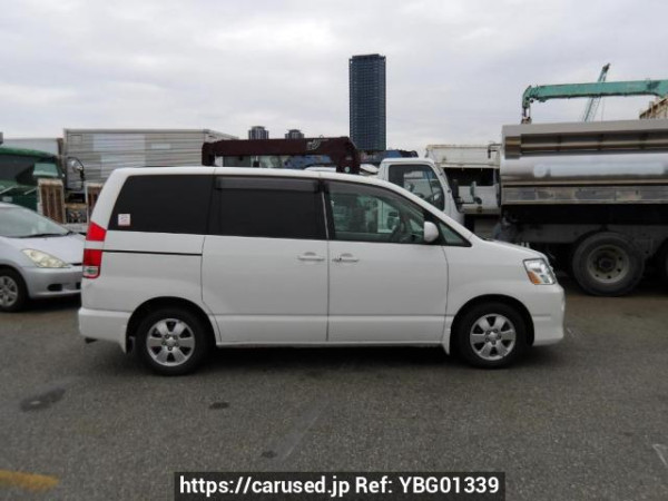 Used 2005 AT toyota noah AZR60G Image[7]