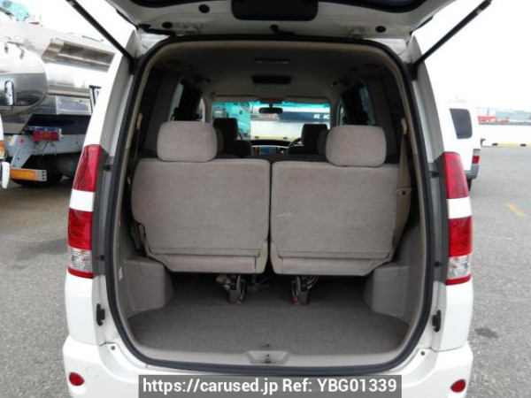 Used 2005 AT toyota noah AZR60G Image[8]