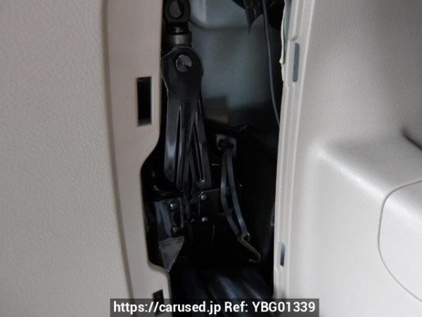 Used 2005 AT toyota noah AZR60G Image[48]