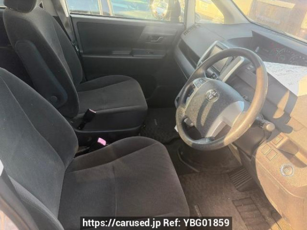 Used 2010 AT toyota noah ZRR70G Image[6]