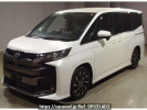 Toyota Noah ZWR90W