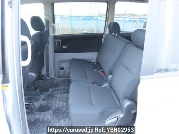 Used 2004 AT toyota noah AZR60G Image[19]
