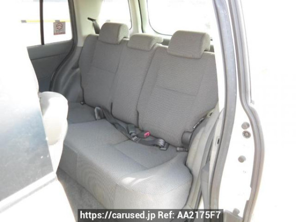 Used 2005 AT toyota raum NCZ20 Image[16]