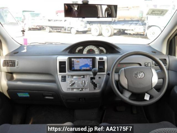 Used 2005 AT toyota raum NCZ20 Image[19]