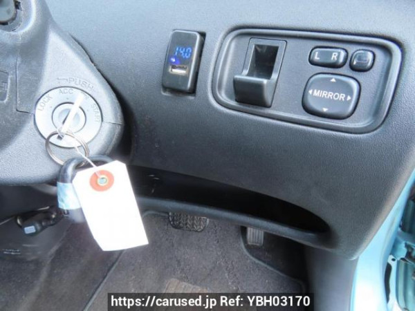 Used 2003 AT toyota fun-cargo NCP20 Image[29]