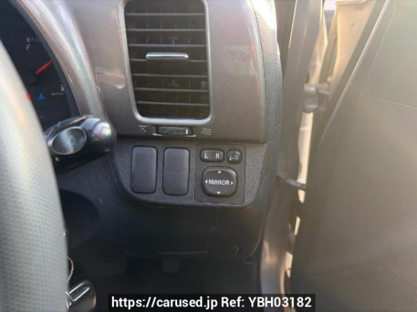 Used 2003 AT toyota wish ZNE10G Image[14]